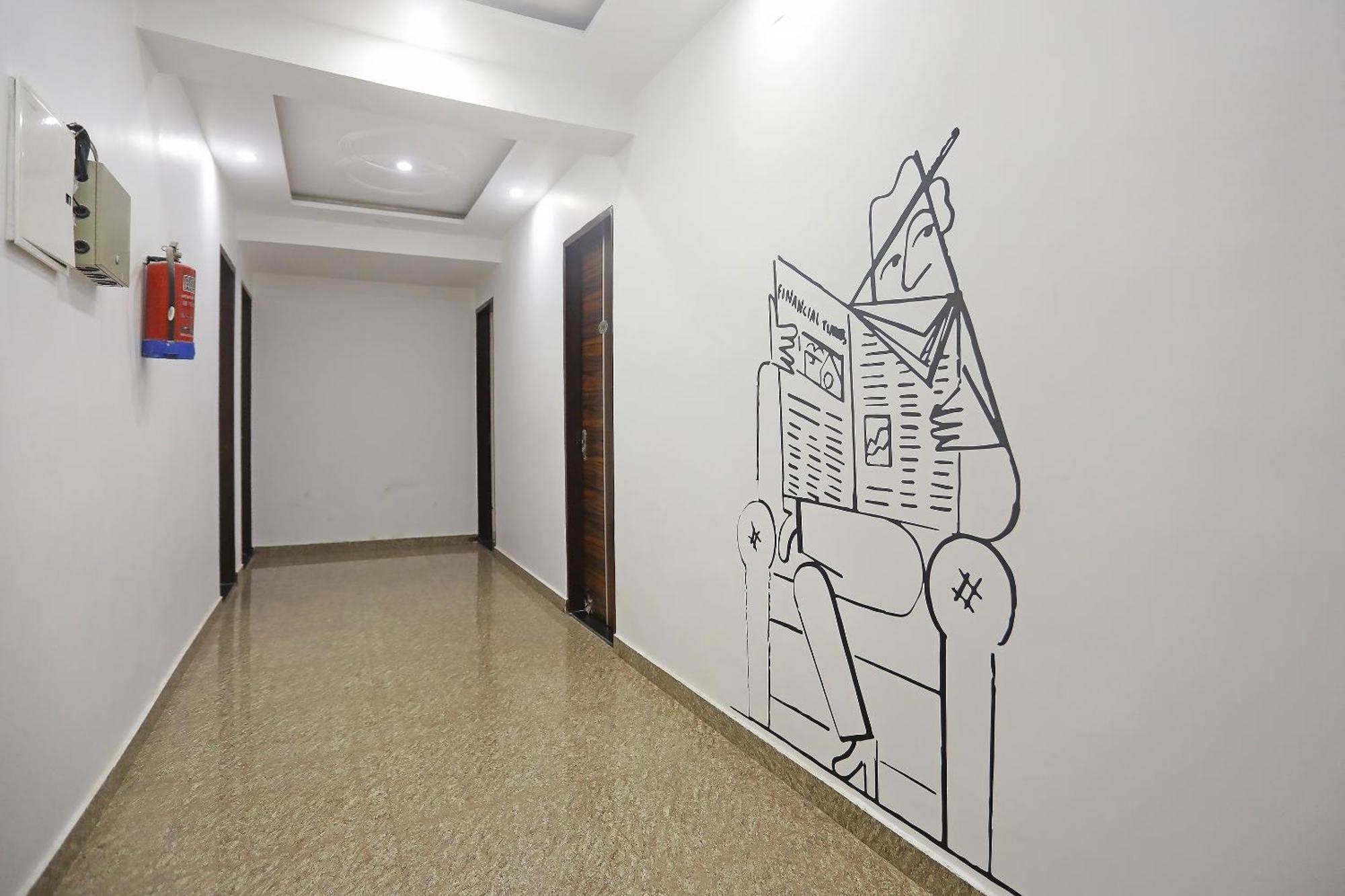 Super Townhouse Cloud Bay, Near Genpact, Sector-69, Gurgaon Hotell Exteriör bild